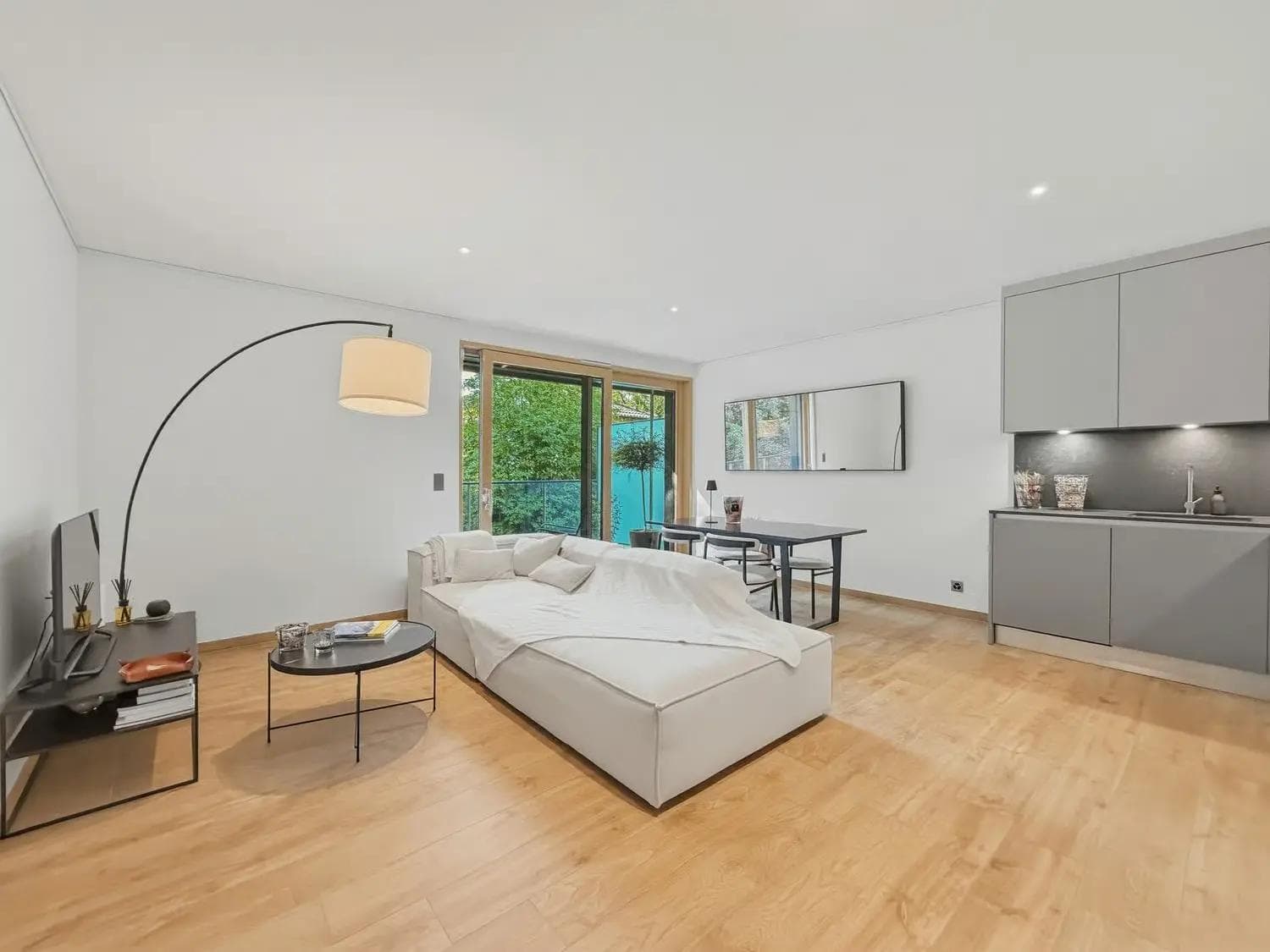 Exceptionally rare – Luxury apartment in Cologny – Terrace and parking - Living room Exceptionally rare – Luxury apartment in Cologny – Terrace and parking - Living room
