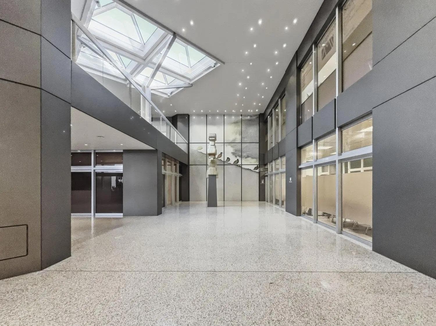 Bureaux à louer – ICC Cointrin | 410 m² modulables - Office 1 Bureaux à louer – ICC Cointrin | 410 m² modulables - Office 1