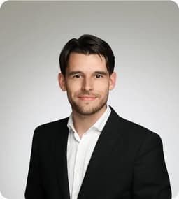 Property agent photo Property agent photo