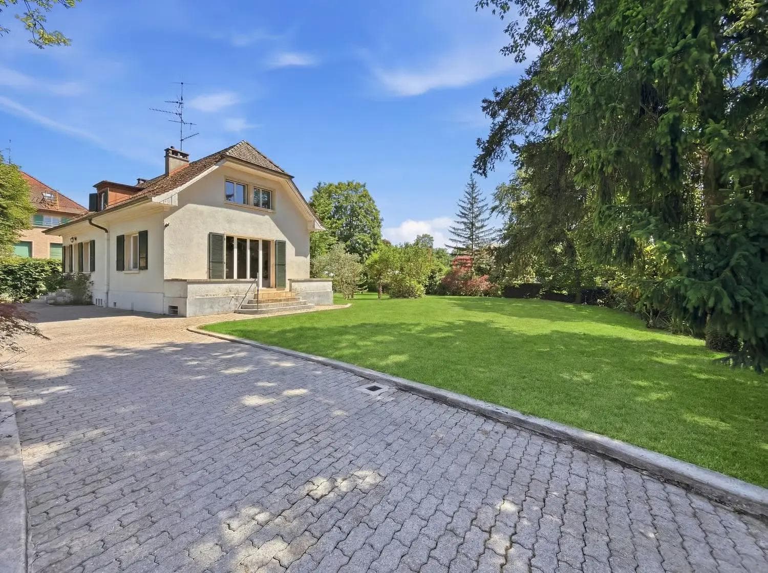 Charming detached house in Versoix – available from August 2026 - Garden Charming detached house in Versoix – available from August 2026 - Garden