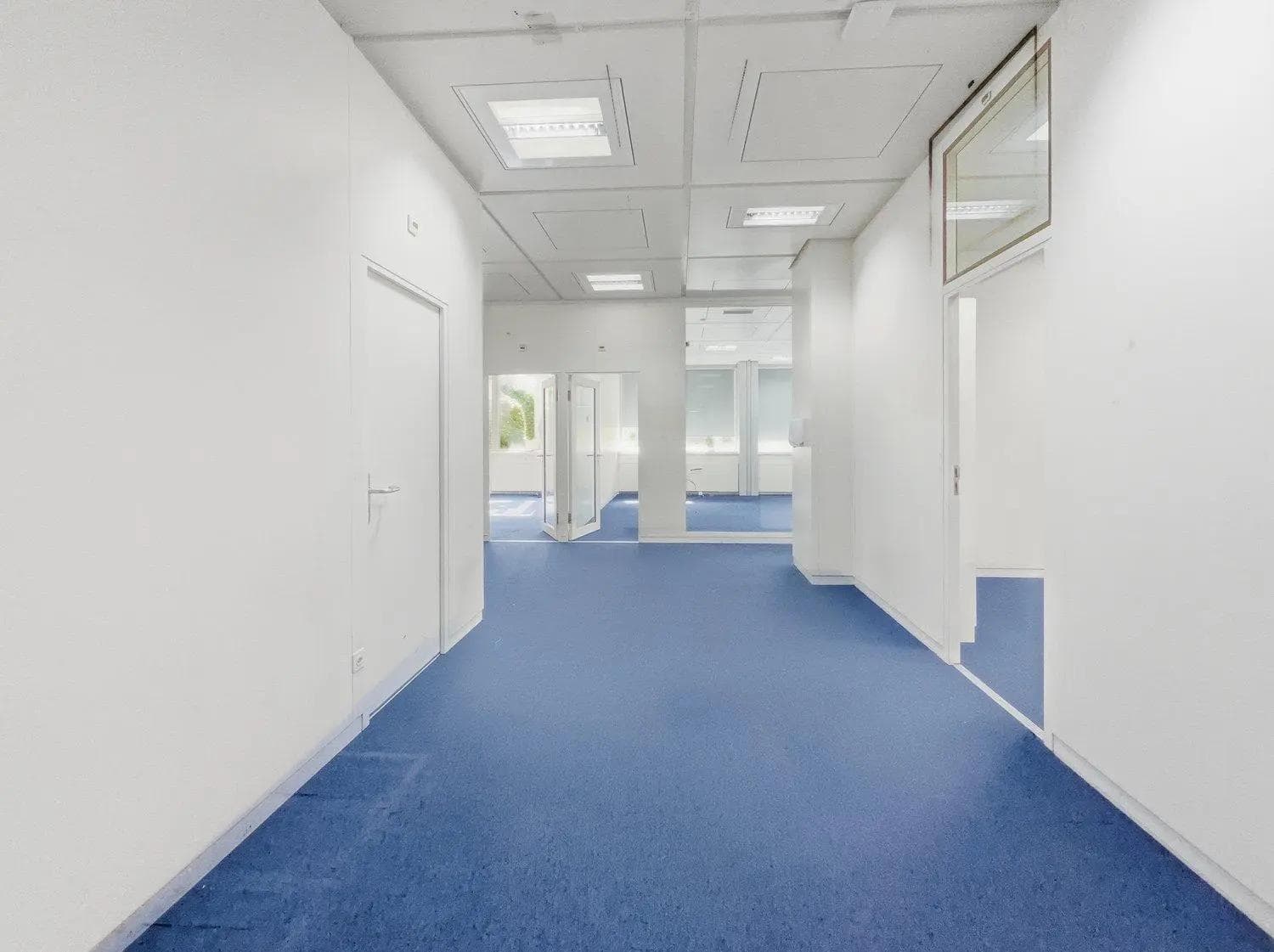 Exceptional offices for rent – ICC Cointrin | Modular spaces up to 1,828 m² - Office 2 Exceptional offices for rent – ICC Cointrin | Modular spaces up to 1,828 m² - Office 2