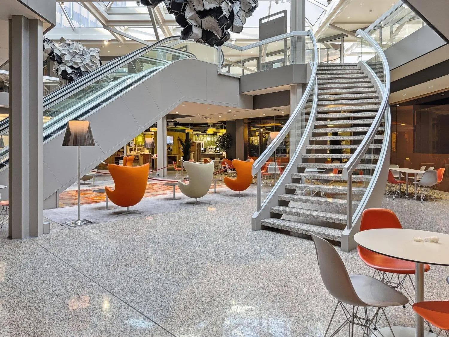Exceptional offices for rent – ICC Cointrin | Modular spaces up to 1,828 m² Exceptional offices for rent – ICC Cointrin | Modular spaces up to 1,828 m²