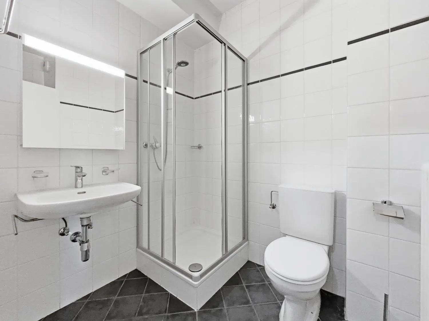 Magnifique appartement de 3 chambres au Boulevard des Philosophes - WC Magnifique appartement de 3 chambres au Boulevard des Philosophes - WC