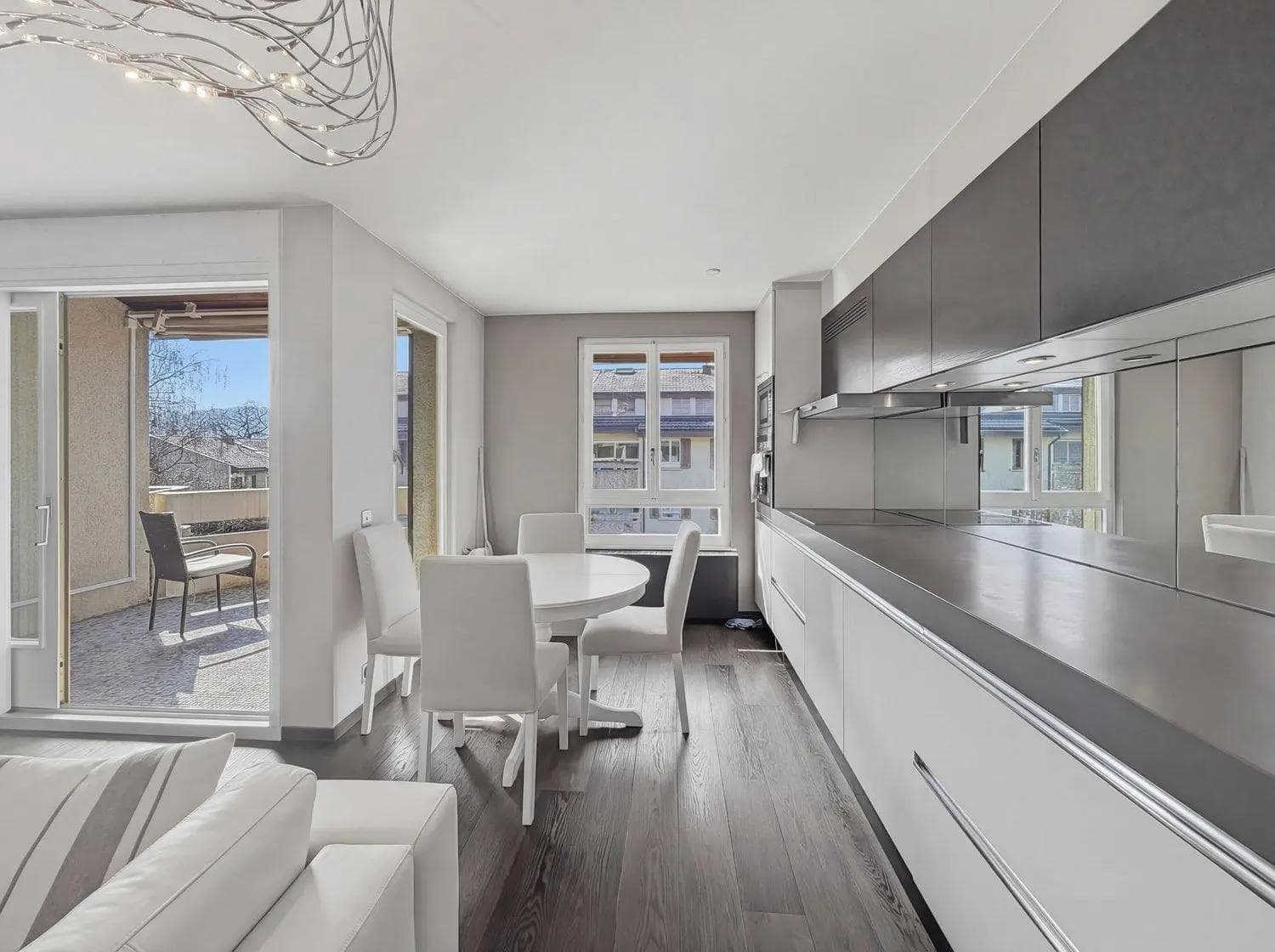 Magnifique appartement meublé - Cologny - 1 chambre - Cuisine équipée Magnifique appartement meublé - Cologny - 1 chambre - Cuisine équipée