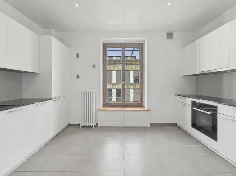 Charming 2-bedroom apartment in the heart of Geneva – Boulevard Helvétique - Kitchen Charming 2-bedroom apartment in the heart of Geneva – Boulevard Helvétique - Kitchen
