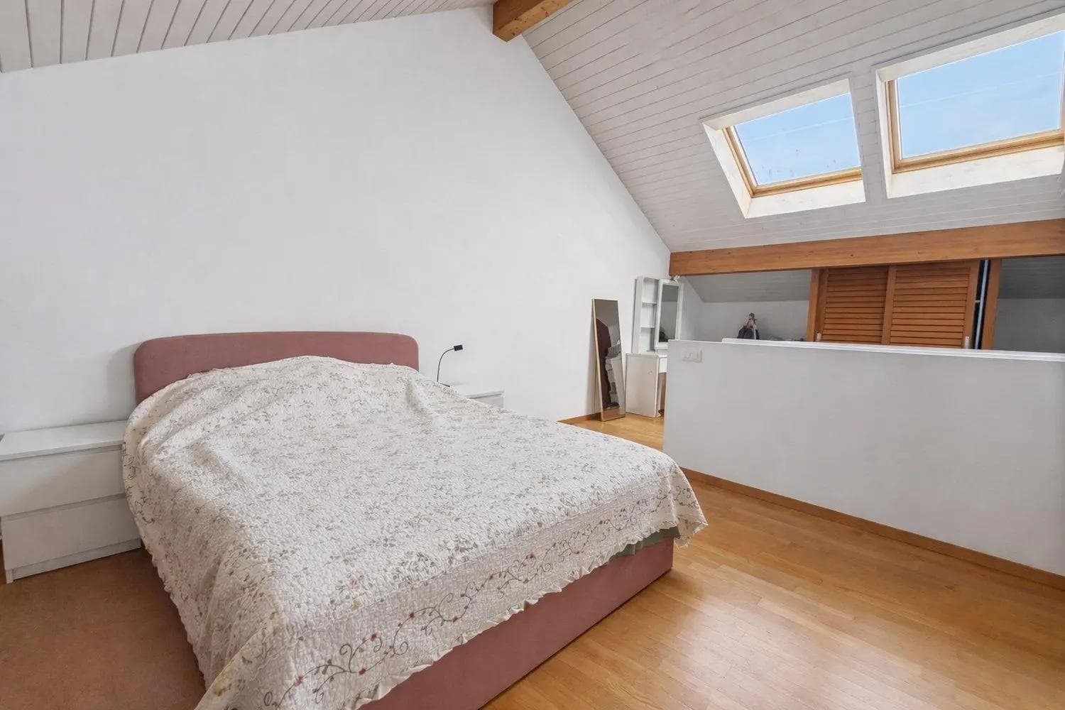 Magnifique appartement de 5 pièces avec garage à Plan-les-Ouates - Chambres Magnifique appartement de 5 pièces avec garage à Plan-les-Ouates - Chambres