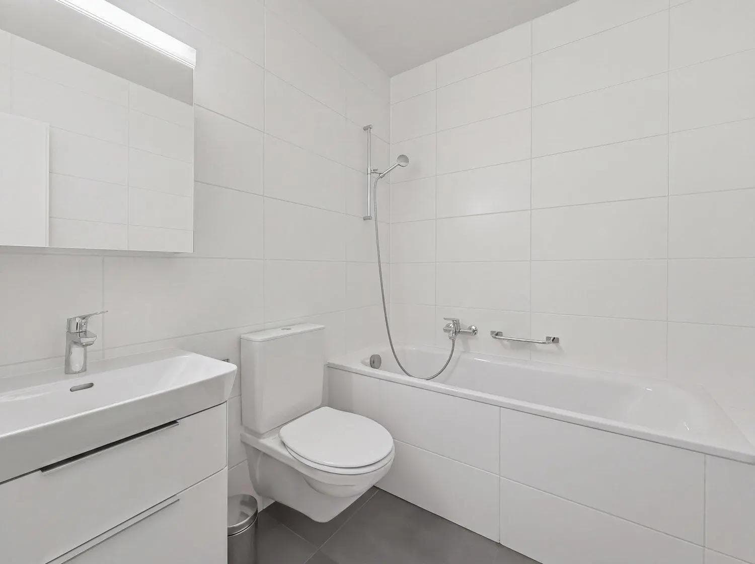 Rare et Unique dernier étage - Place des Alpes - Bathroom Rare et Unique dernier étage - Place des Alpes - Bathroom