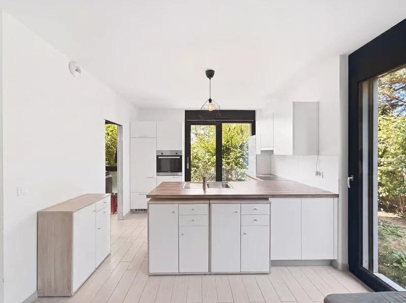 Rare studio with garden & parking in Thônex - Kitchen Rare studio with garden & parking in Thônex - Kitchen