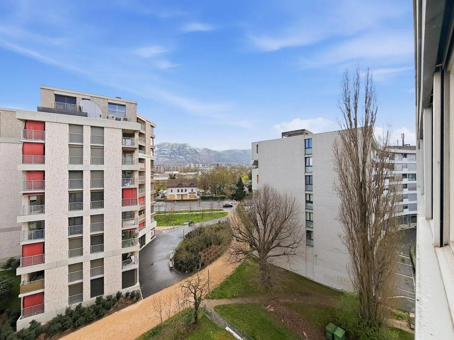 Charmant appartement 2 pièces avec balcon à Genève-Champel - Chambre à coucher Charmant appartement 2 pièces avec balcon à Genève-Champel - Chambre à coucher