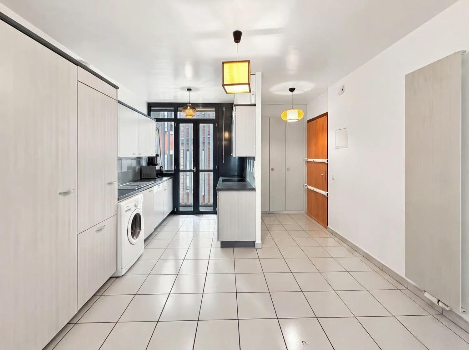 Appartement de 4 pièces meublé – Quartier des Eaux-Vives - Cuisine miniature 2 Appartement de 4 pièces meublé – Quartier des Eaux-Vives - Cuisine miniature 2