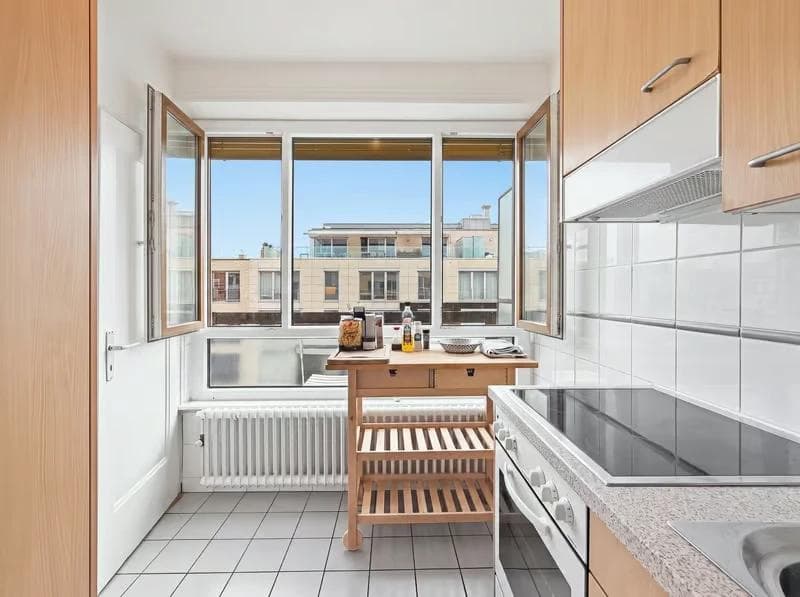 2-room apartment with large balcony – Top floor – Prime Geneva city centre - Kitchen 2-room apartment with large balcony – Top floor – Prime Geneva city centre - Kitchen