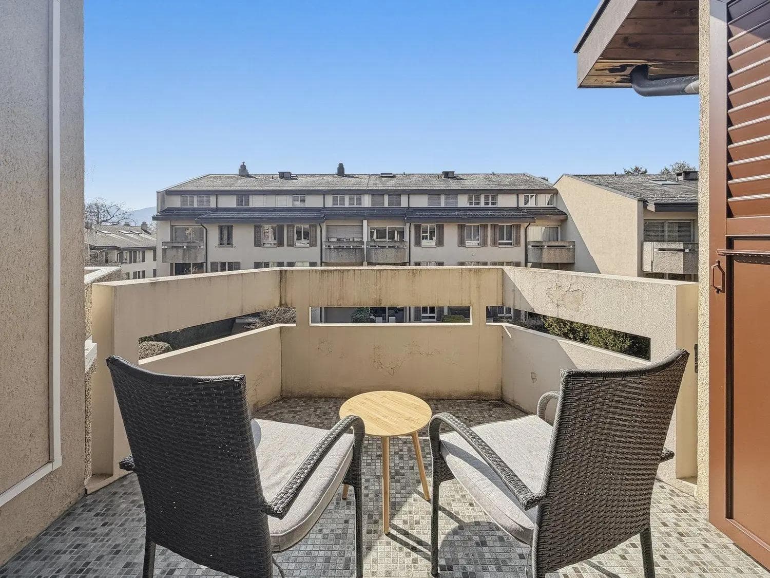 Magnifique appartement meublé - Cologny - 1 chambre - Balcon avec vue Magnifique appartement meublé - Cologny - 1 chambre - Balcon avec vue