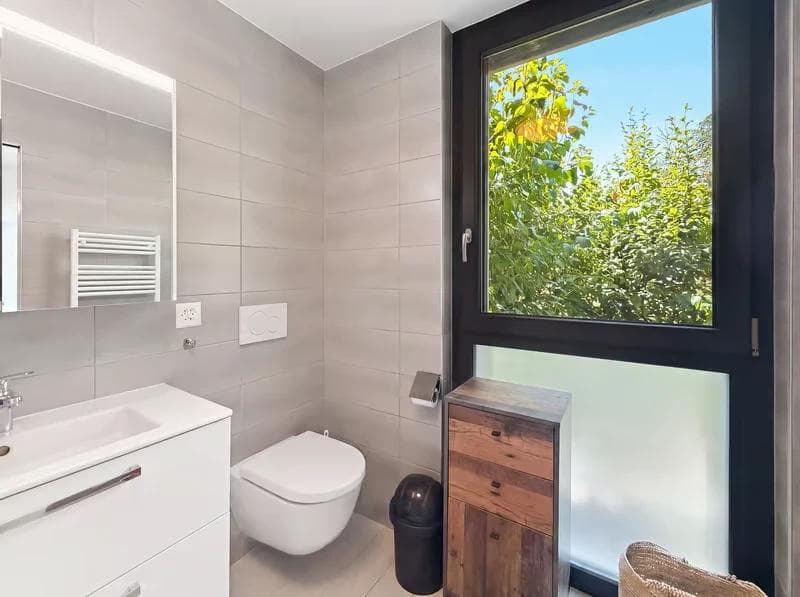 Rare studio with garden & parking in Thônex - Bathroom Rare studio with garden & parking in Thônex - Bathroom
